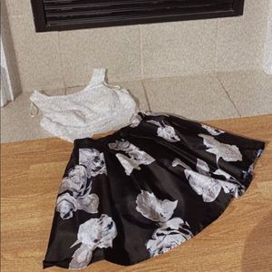 This is pretty matching set skirt n crop top